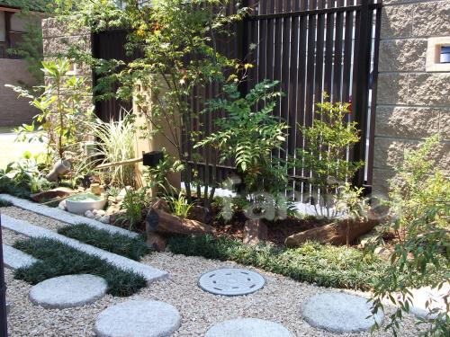 和モダン 坪庭