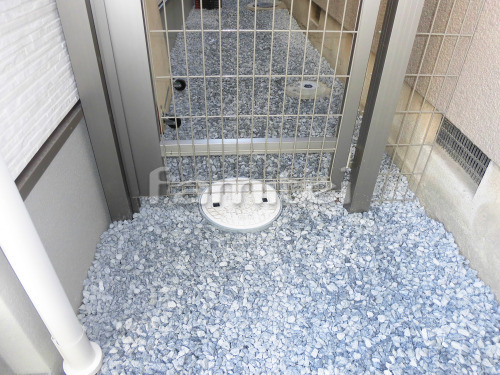 犬走 防犯砂利 バラス敷き 防草シート加工
