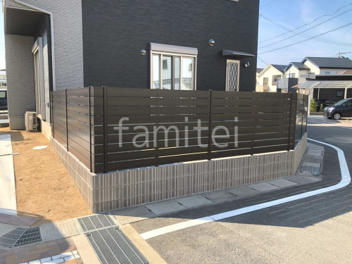 ブロック塀 (化粧ブロック) ユニソン アルタ 人工木・樹脂 フェンス(木調) F&F マイティウッド デコll 目隠し 木調・ラティス 樹脂