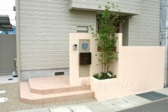 門まわり モザイクタイル門柱