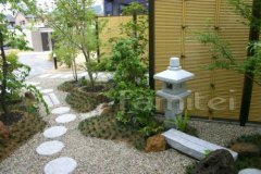 和風庭園 飛び石 灯篭