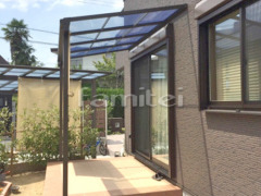 雨除け屋根 LIXILスピーネ1階 日除け TAKASHOロールアップブラインド