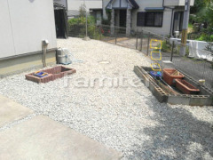 お庭 防犯砂利敷き 防草シート加工