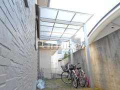 自転車バイク屋根 LIXILリクシル 独立式フーゴF 1階用 F型フラット屋根 隙間ふさぎ材 物干し