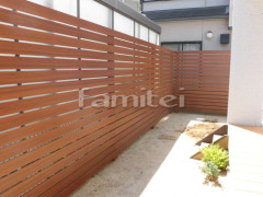 木製調目隠しフェンス塀 雨除け屋根 三協レボリューA1階 目隠しパネル