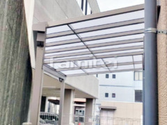 雨除け屋根 LIXILスピーネ1階 境界フェンス塀 ハイグリッドフェンスUF8型