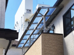 ベランダ屋根 YKKソラリア2階連棟
