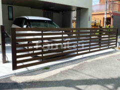 電動跳ね上げ式門扉 三協 木製調ラビーネM3型
