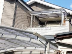 ベランダ屋根 YKKソラリア2階・カーポート レイナポート横2台