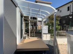 雨除け屋根 YKKソラリア1階 人工木材ウッドデッキ LIXIL樹ら楽ステージ
