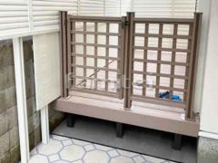 LIXIL 開き戸 人工木材ウッドデッキ 目隠しフェンス塀