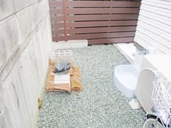 犬走り 防犯砂利敷き バラス砕石 防草シート加工
