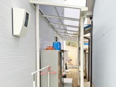 雨除け屋根 LIXILスピーネ1階連棟