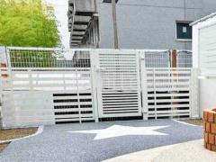 片開き 門扉 LIXIL AB YR3型 太横桟 アルミ形材 フェンス LIXIL AB YR3型 横格子3
