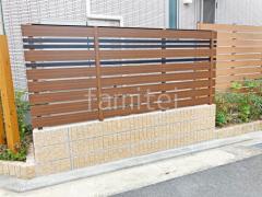 ブロック塀 (化粧ブロック) ユニソン シャモティ 人工木・樹脂 フェンス(木調) F&F マイティウッド デコll 高尺タイプ 目隠し 木調・ラティス 樹脂