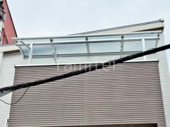 ベランダ屋根 LIXILスピーネ3階