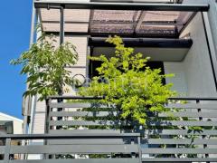 雨除け屋根 LIXILスピーネ1階