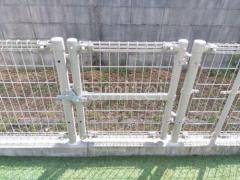 勝手口門扉 積水樹脂 メッシュフェンスM0門扉 片開き